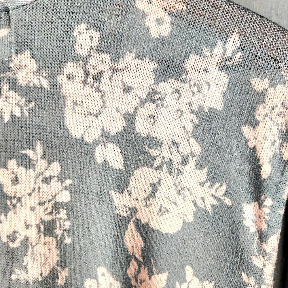 BUCKETLIST Blue Floral Sleeveless Jumpsuit with Pink Flowers - Picture 9 of 16